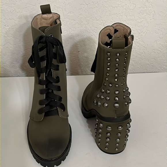 Chinese Laundry Women’s Studded Army Green Combat Boots Grunge Streetwear Size 8 - Picture 4 of 15